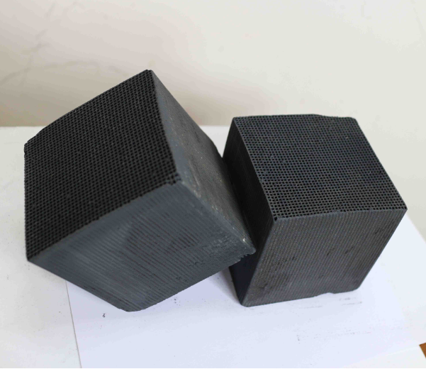 江苏华净蜂窝活性炭尺寸及产品应用